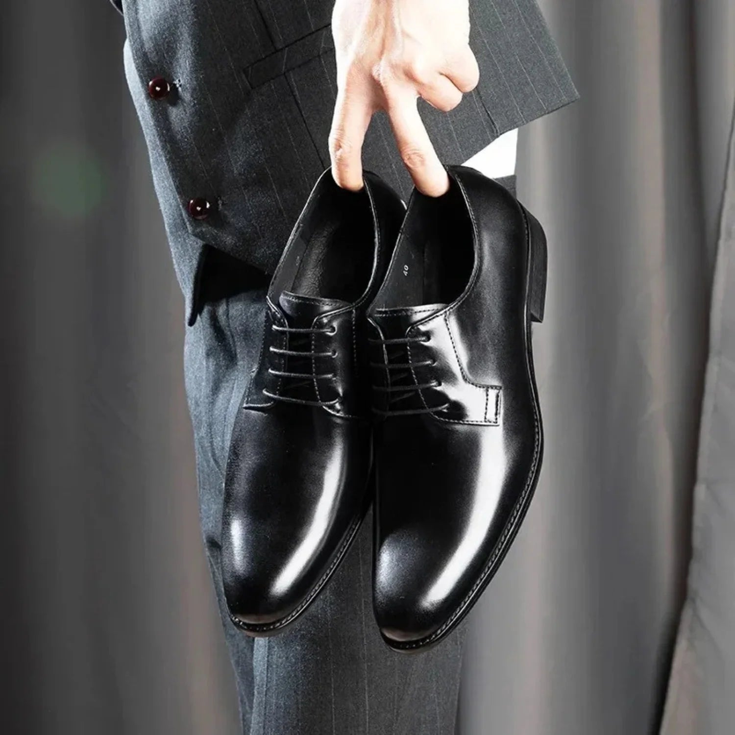 Black / 14