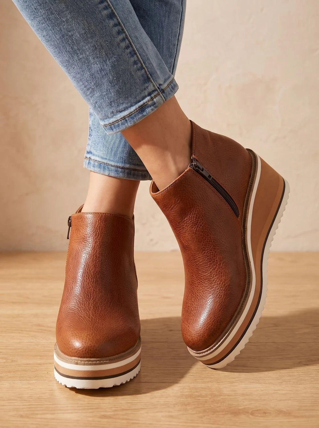 Brown / 12